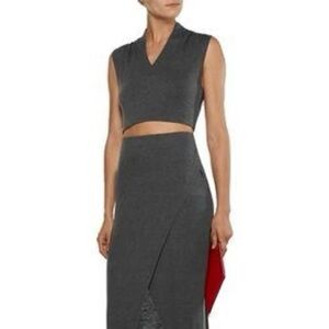Alice and Olivia Air Kelis Cropped Top V-neck Sleeveless Gray Jersey Tank
Size 8